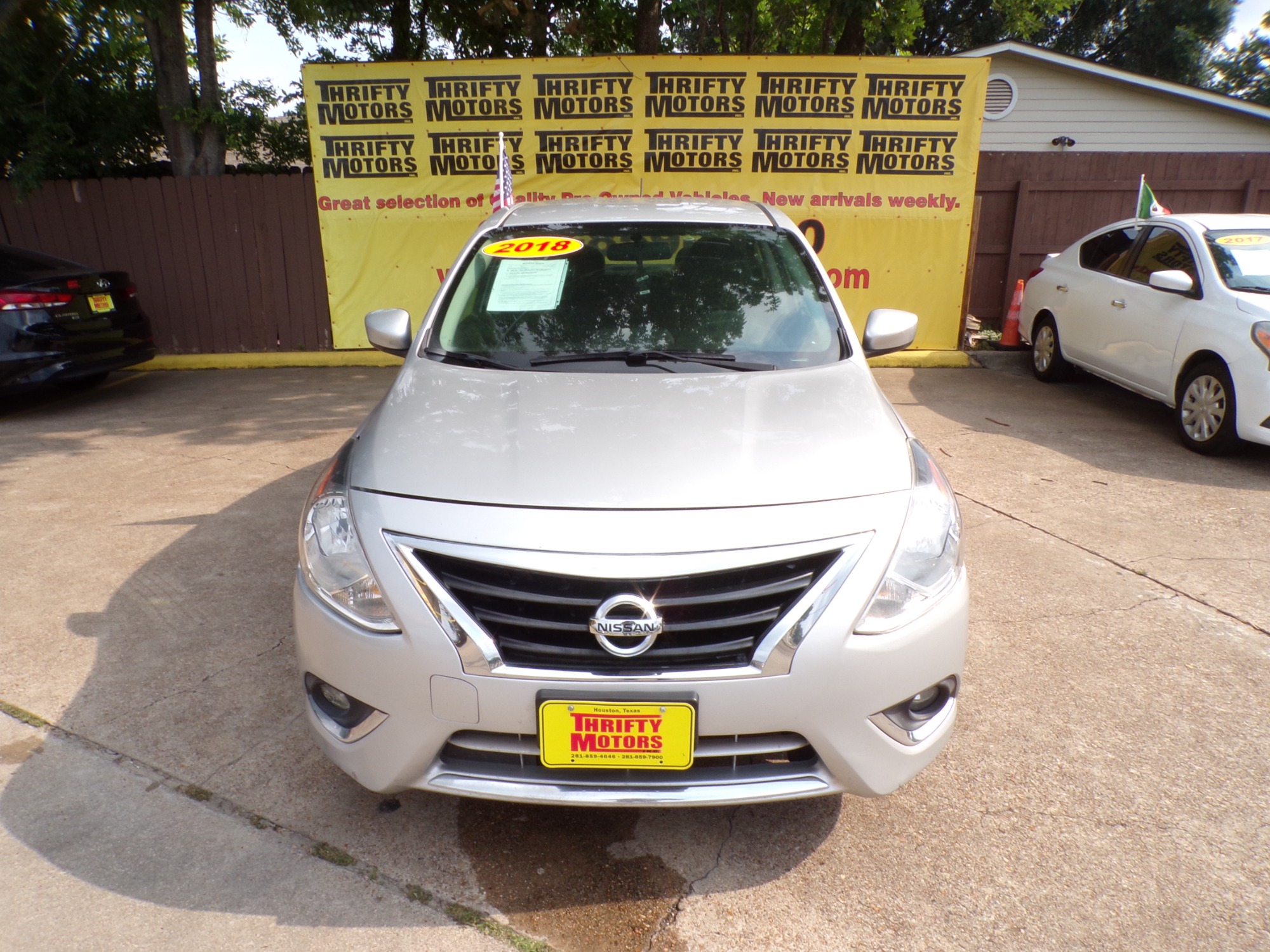 photo of 2018 Nissan Versa 1.6 SL Sedan